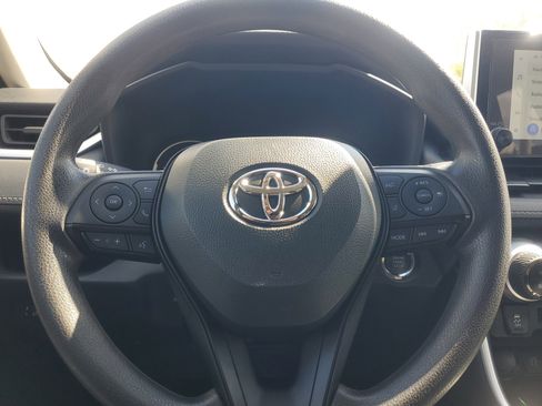 Certified 2025 Toyota RAV4 XLE image 20