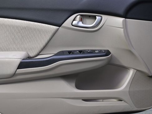 Used 2014 Honda Civic LX image 18