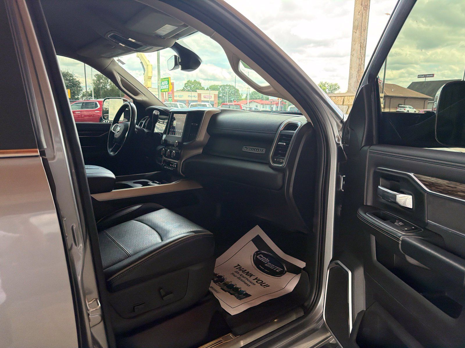 Used 2021 RAM 2500 Laramie w/ Chrome Appearance Group RWD image 8