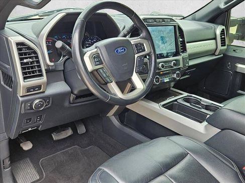 Used 2022 Ford F250 Lariat w/ Lariat Ultimate Package AWD/4WD image 10