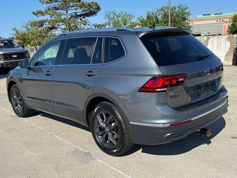 Used 2024 Volkswagen Tiguan SE FWD image 10