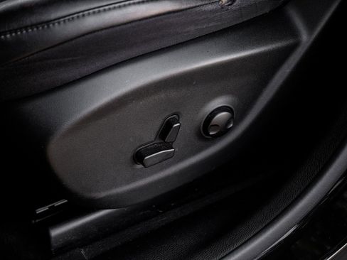 Used 2022 Jeep Cherokee Limited image 45