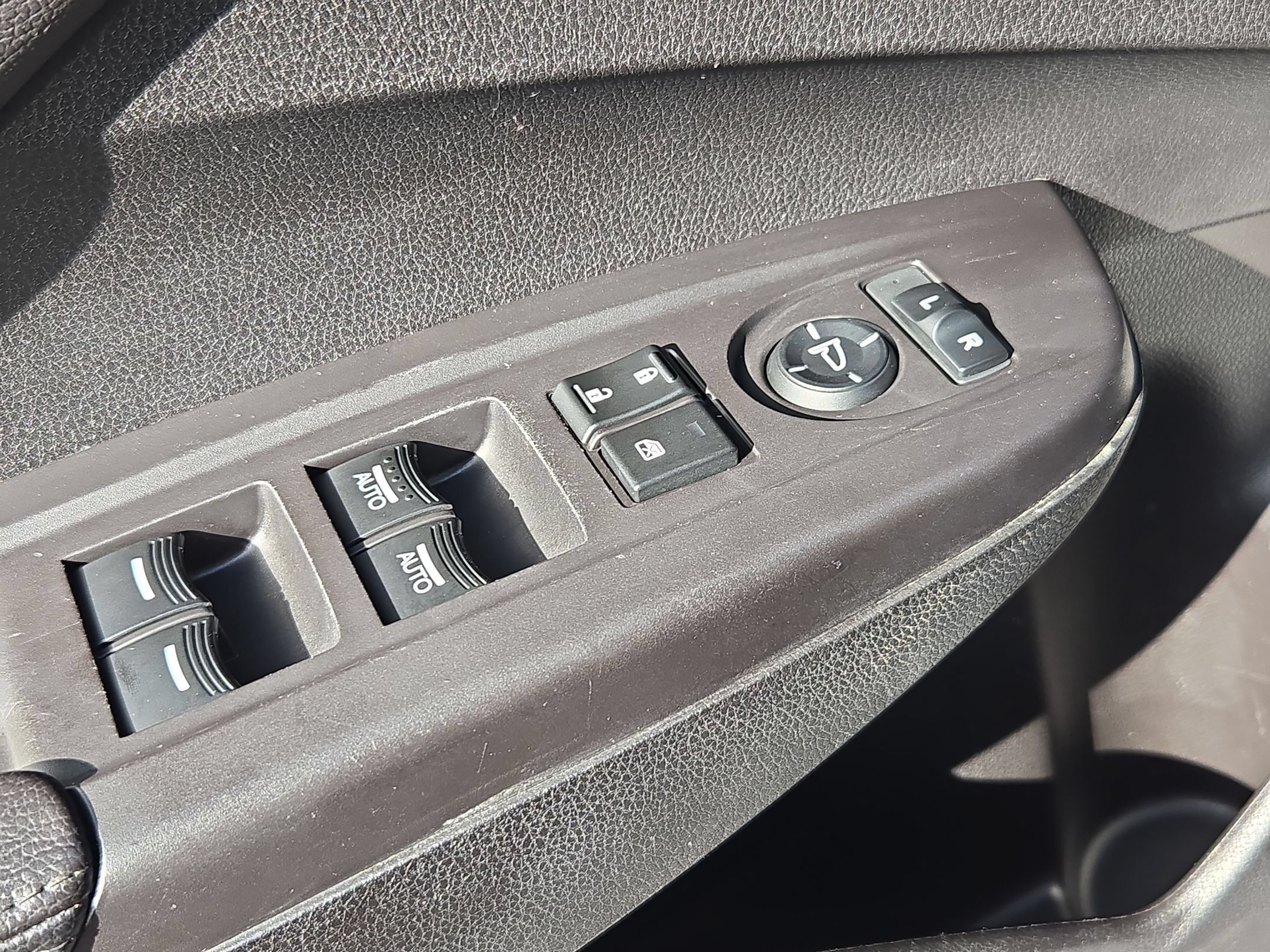 Used 2018 Acura RDX FWD image 11