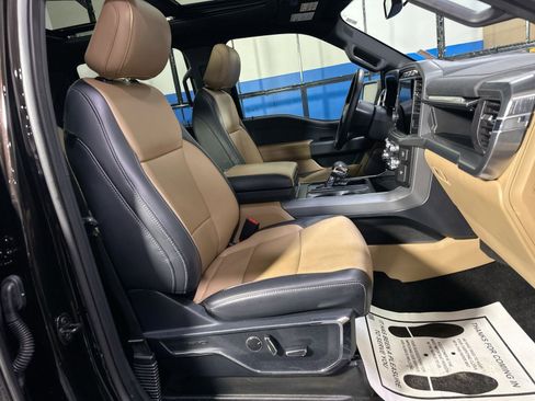 Used 2021 Ford F150 Lariat w/ Max Trailer Tow Package image 39