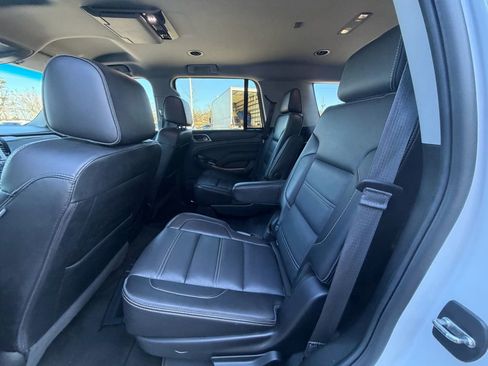 Used 2017 GMC Yukon Denali image 12