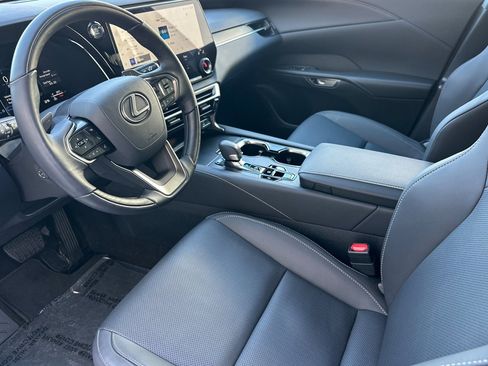 Certified 2025 Lexus RX 350 Premium image 11