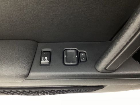 Used 2015 MAZDA MX-5 Miata Sport image 34