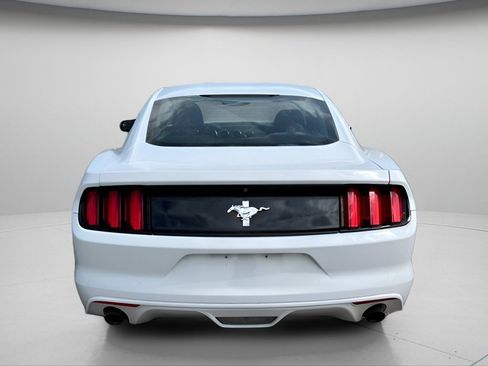 Used 2017 Ford Mustang Coupe RWD image 9