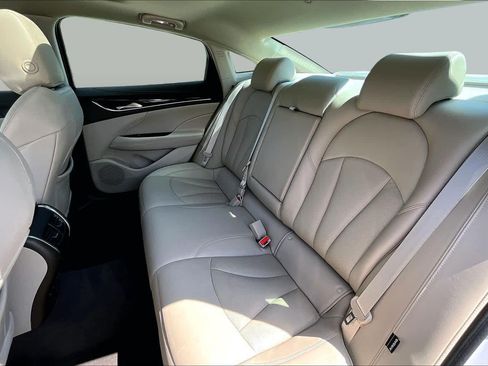 Used 2017 Buick LaCrosse Premium w/ Driver Confidence Package #2 FWD image 21