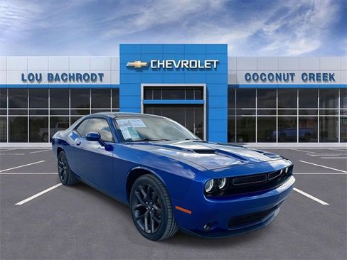 Used 2021 Dodge Challenger SXT w/ Blacktop Package image 1
