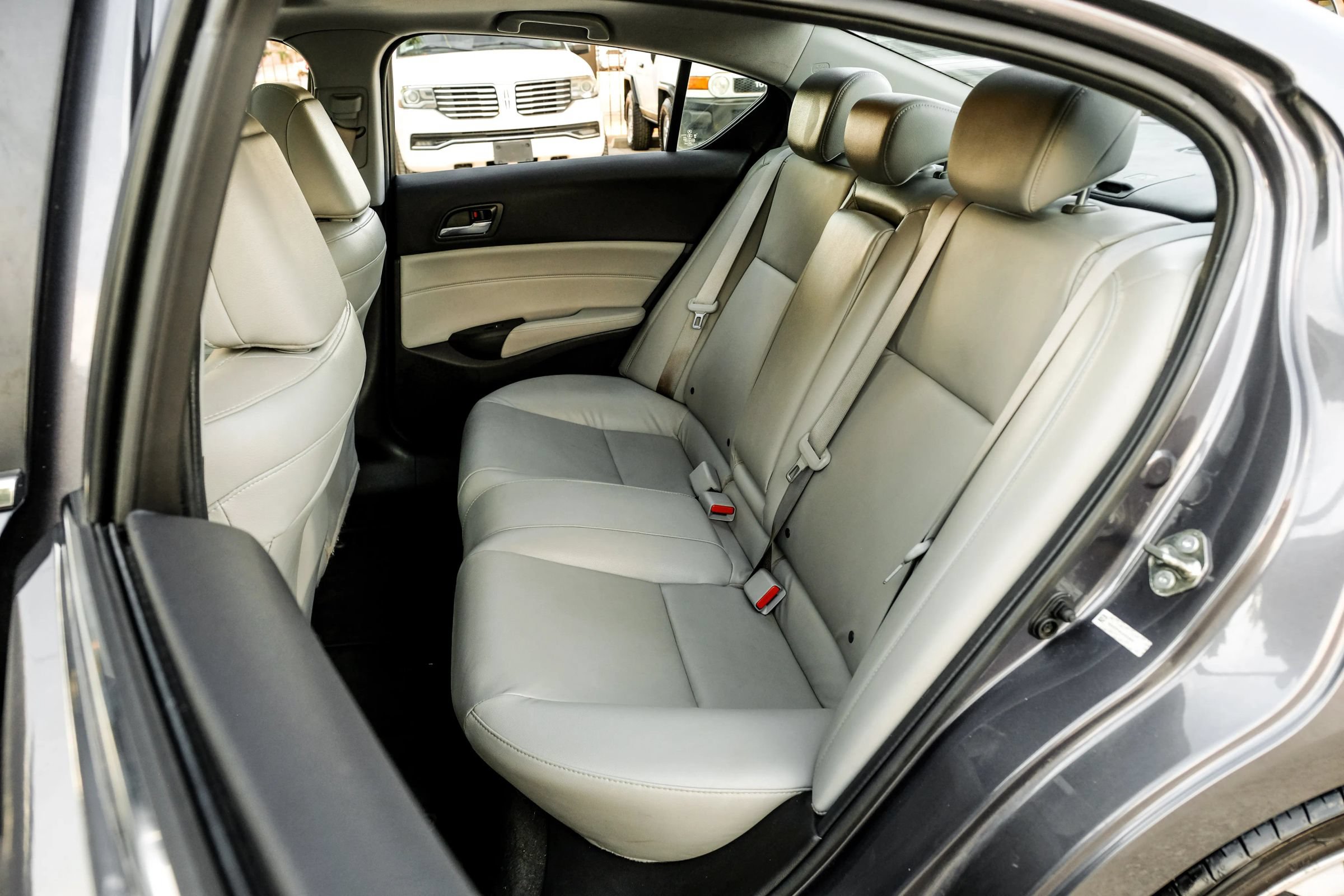 Used 2018 Acura ILX w/ Special Edition Package FWD image 38