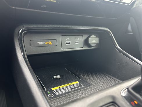 Used 2024 Honda CR-V EX-L image 12