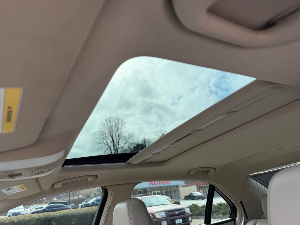 Used 2014 Mercedes-Benz E 350 Sedan image 43