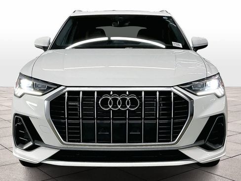 Used 2025 Audi Q3 2.0T Premium image 3