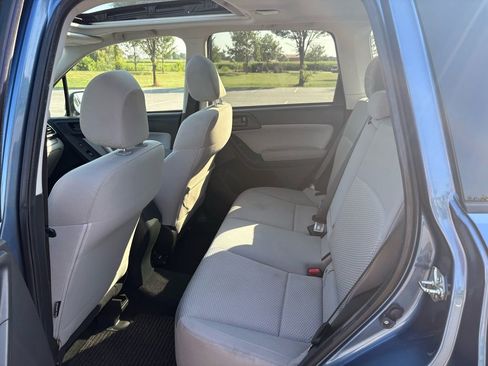 Used 2017 Subaru Forester 2.5i Premium image 16