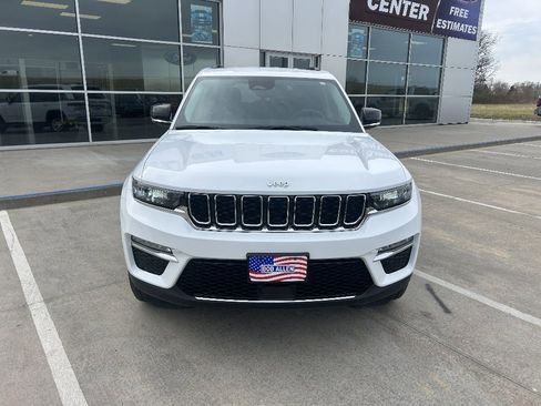 Used 2024 Jeep Grand Cherokee Limited image 8