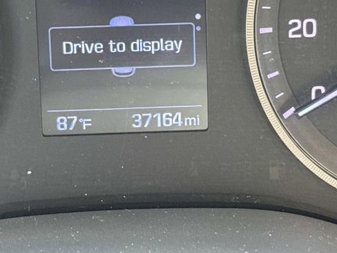 Used 2017 Hyundai Tucson SE image 32