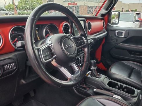 Used 2018 Jeep Wrangler Unlimited Rubicon w/ Dual Top Group image 15