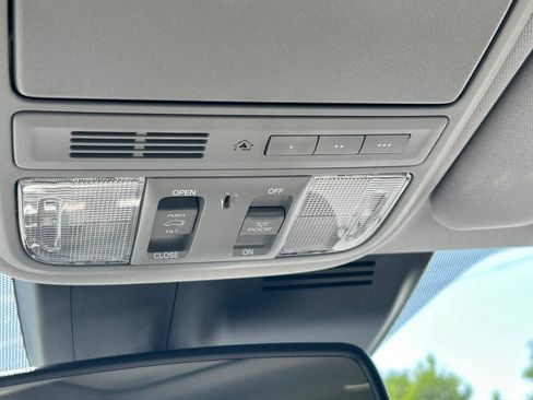 Used 2017 Honda CR-V EX-L image 18