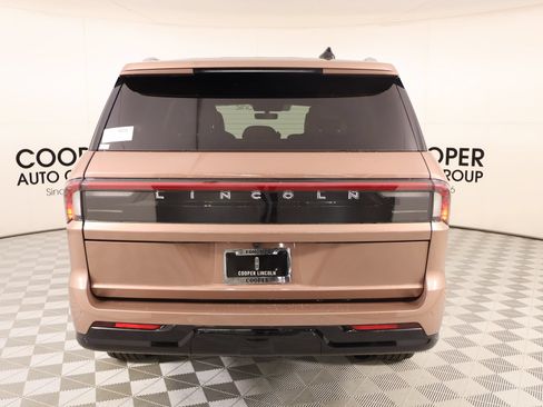 New 2026 Lincoln Navigator Black Label AWD/4WD image 23
