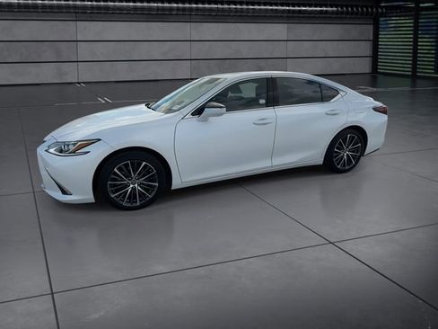 Certified 2023 Lexus ES 350 w/ Premium Package FWD image 5
