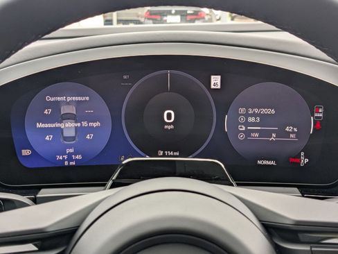 New 2026 Porsche Macan 4 Electric AWD/4WD image 16