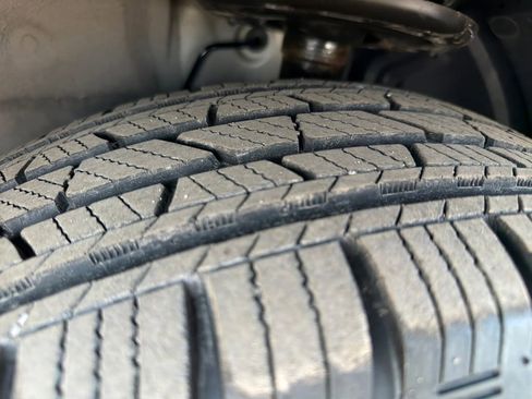 Used 2018 Nissan Murano SV image 31