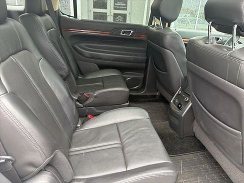 Used 2016 Lincoln MKT AWD w/ Equipment Group 201A image 12