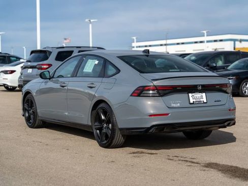 Used 2025 Honda Accord Sport image 5