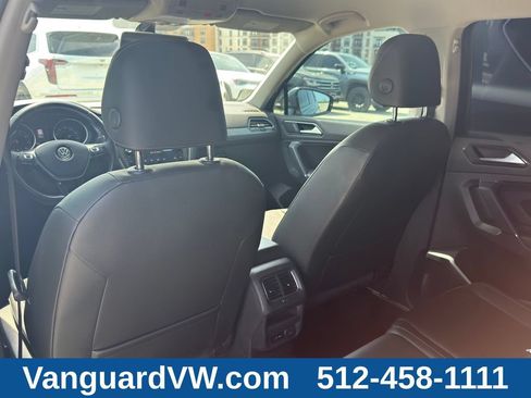 Used 2018 Volkswagen Tiguan SE FWD image 28