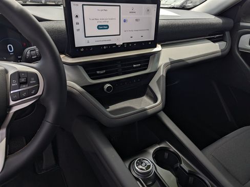 New 2026 Ford Explorer Active RWD image 10
