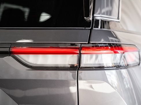 New 2025 Jeep Grand Cherokee Overland image 6