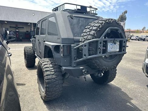 Used 2017 Jeep Wrangler Unlimited Sport w/ Quick Order Package 24S AWD/4WD image 4