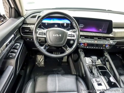 Used 2024 Kia Telluride SX image 2