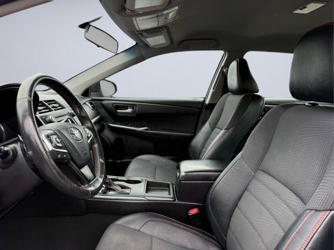 Used 2017 Toyota Camry SE FWD image 15