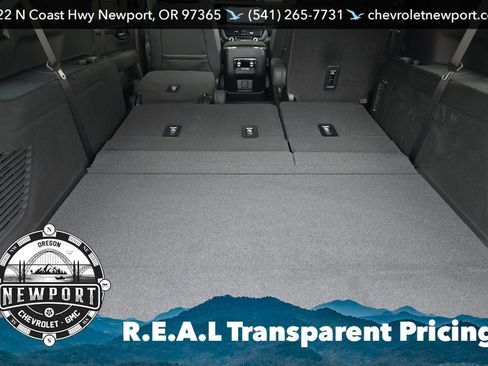 New 2026 Chevrolet Suburban Premier w/ Sun And Tow Package AWD/4WD image 16
