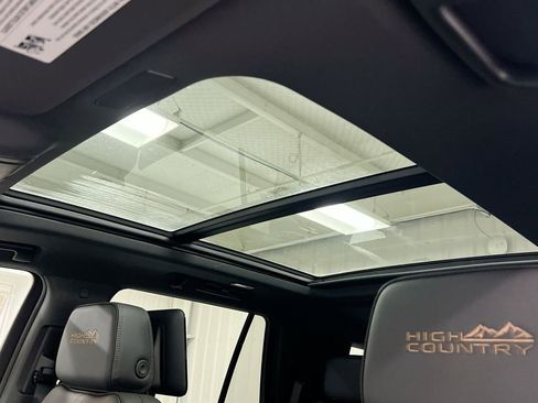 New 2026 Chevrolet Tahoe High Country image 19