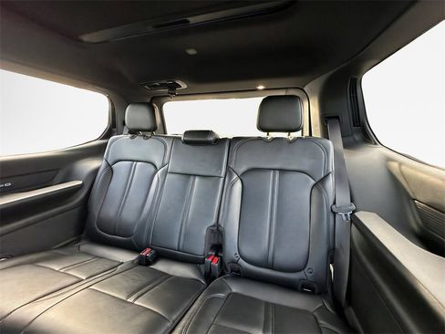 Certified 2024 Jeep Wagoneer Series II image 23