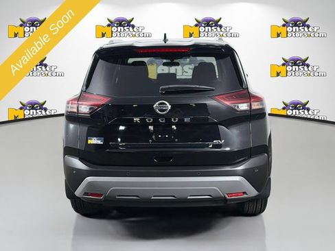 Used 2021 Nissan Rogue SV FWD image 6
