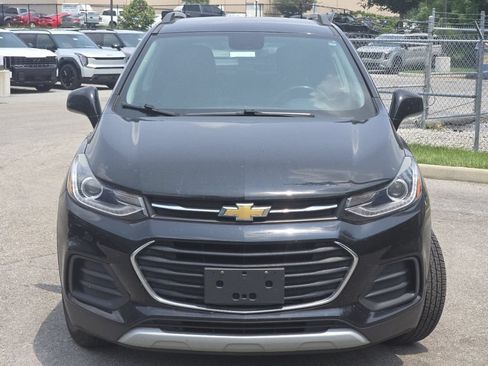 Used 2019 Chevrolet Trax LT w/ LT Convenience Package AWD/4WD image 9