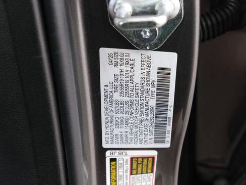 Used 2025 Acura RDX w/ Technology Package AWD/4WD image 31