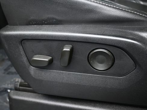 Used 2021 Chevrolet Tahoe LT image 12