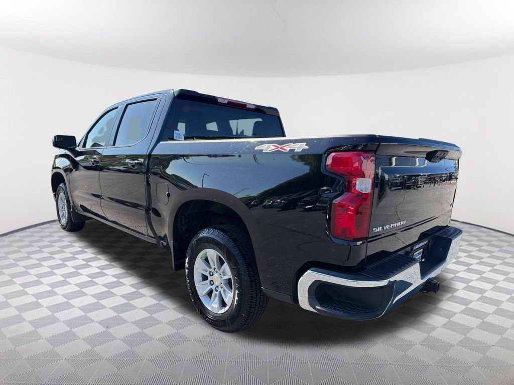 Used 2025 Chevrolet Silverado 1500 LT AWD/4WD image 7