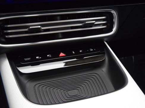 Used 2026 Mercedes-Benz CLA 250+ image 28