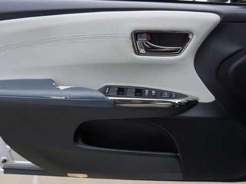 Used 2013 Toyota Avalon XLE image 20