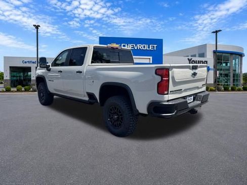 New 2026 Chevrolet Silverado 2500 ZR2 w/ LPO, Dark Essentials Package AWD/4WD image 6