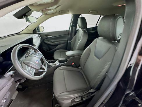 Used 2025 Buick Encore GX Preferred image 13