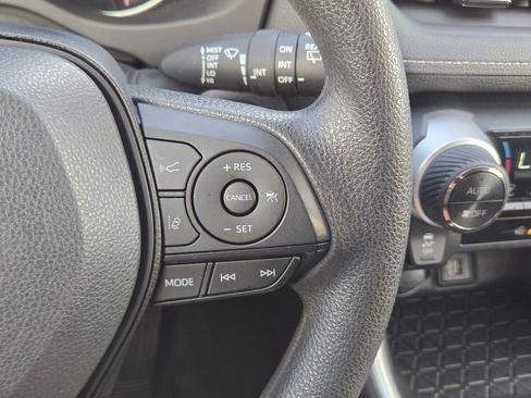 Used 2024 Toyota RAV4 XLE image 27