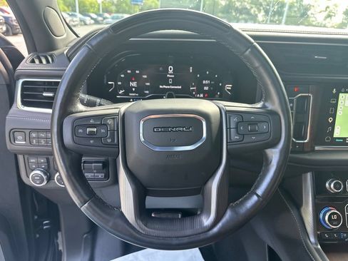 Used 2023 GMC Yukon Denali Ultimate AWD/4WD image 19