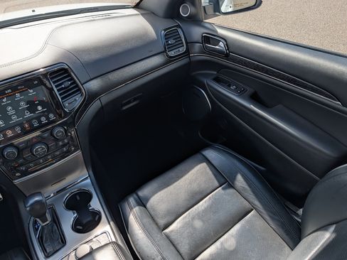 Used 2021 Jeep Grand Cherokee High Altitude AWD/4WD image 11